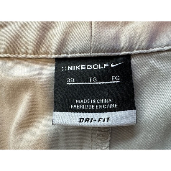 Nike Golf Dri Fit Khaki/Tan Shorts, Size 38x11 Flat Front Chinos - Picture 3 of 9